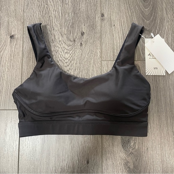 108 Sportif Celine Bra Crop Licorice Size Small - Picture 2 of 5
